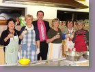 25.Blumenball 05.01.2011 119 * 2592 x 1944 * (2.65MB)